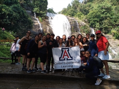 UA Study Abroad Student Reina Salgado and GEL Program participants